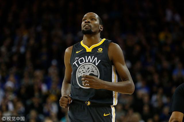 60+三双第三人！琼斯升至CBA历史得分榜第5名